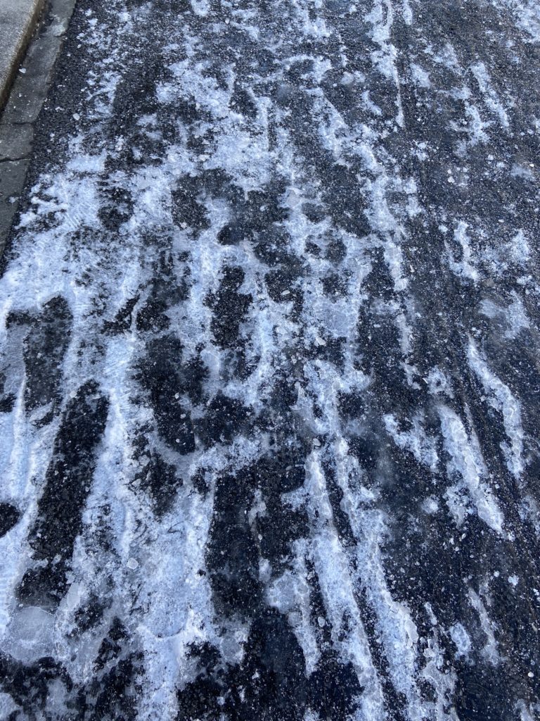 路面凍結